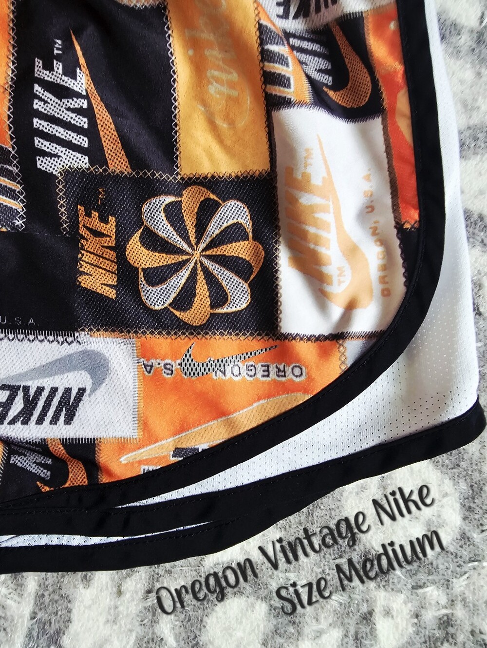 Oregon Nike Women's Icon Clash Tempo Dri-FIT Running Athletic Shorts. EUC Size M - Picture 2 of 6